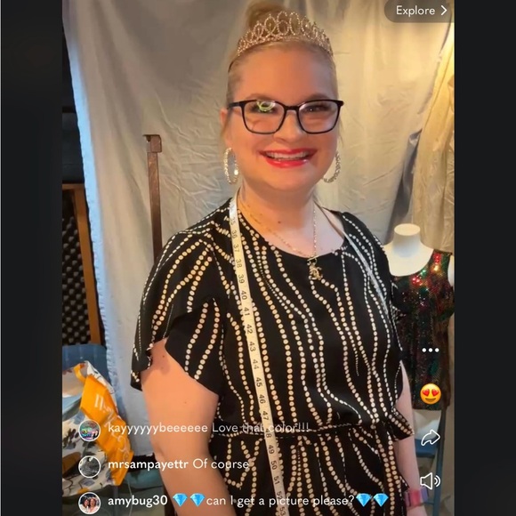 _WHITELIGHTNING is live  ✨🫶🏻 - Picture 5 of 6